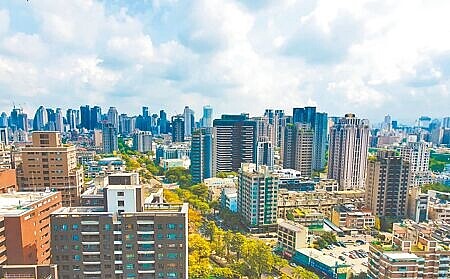 第三季房市成交量呈兩極發展,中南部地區因基期低,表現較佳。圖∕本報資料照片