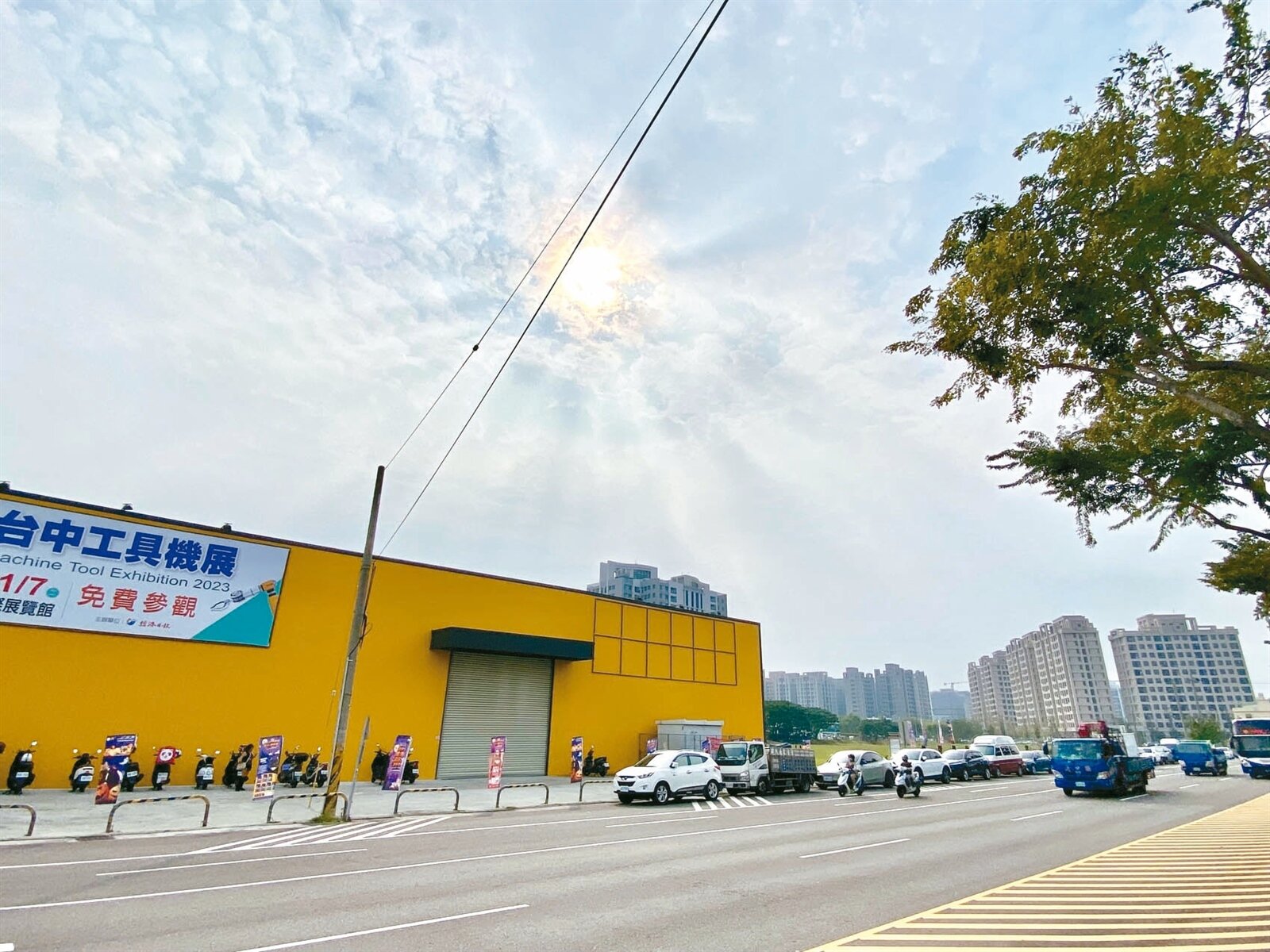 國壽以總價33億元標下台中高鐵特區5,899.5坪土地,就位於台中國際會展中心旁。 記者宋健生/攝影