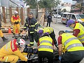 桃園住宅工安意外…43歲工人跌「10米電梯井」　骨折意識不清