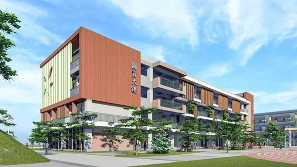 新竹縣教育局長楊郡慈指出,目前六家高中每年級有7班,共21班,南棟校舍工程完成後,預計近3年內高中部將增加至30班。圖/新竹縣政府提供