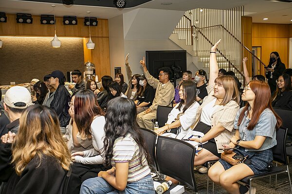 學生期待,透過產學合作的資源,能學以致用累積作品,為求職超前部屬。學生期待,透過產學合作的資源,能學以致用累積作品,為求職超前部屬。圖/永慶房產集團提供