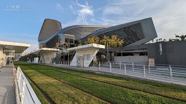 高雄港埠旅運中心03