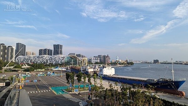 高雄港埠旅運中心02