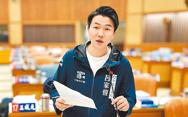 市議員呂家愷點出,面對即將營運的新北美術館與捷運三鶯線,鶯歌不能再被「1日遊」的框架設限,應該以「夜生活帶動夜經濟」的概念來規畫。圖/呂家愷辦公室提供、劉瑋晴新北傳真