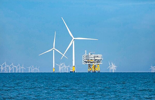 圖為彰化離岸風電機。(沃旭提供)