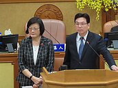 新北好孕專車　明年1月1日起產後半年內也能用