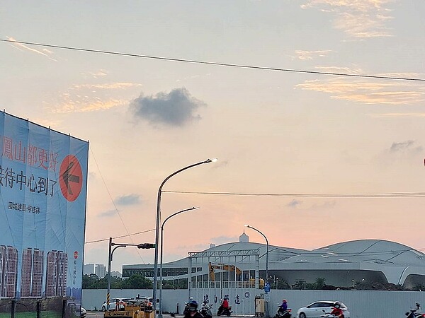 遠從北部來高雄一次買2戶!「人口最多區」房市發展驚人 鳳山區人口為高雄各區最多,多項建設成區域利多,房市支撐性強,置產客也看好。圖/好房網News記者林和謙/攝