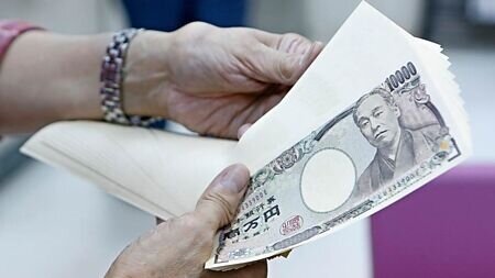 
日圓兌美元貶破150心理關卡，創逾一年新低，日圓貶值受惠族群逆勢竄出。圖∕本報資料照片
