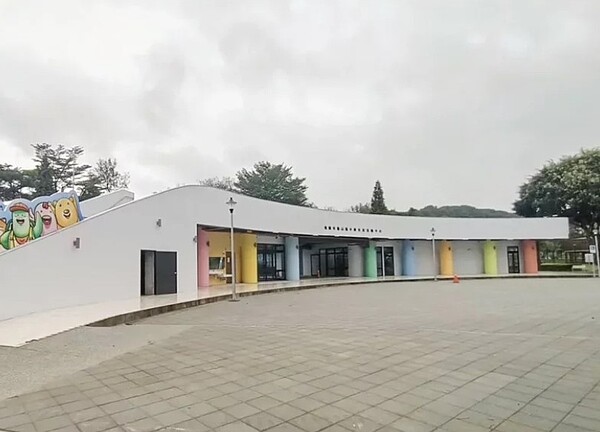 桃園市民活動中心常因管理租借問題鬧紛爭,民政局預計2026年底完成E化租借。圖為龜山區中興市民活動中心。圖/聯合資料照片