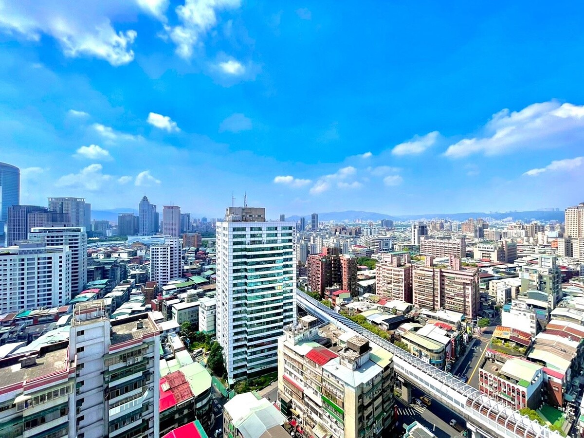 永慶房產集團統計2023年前三季新北市交易總價6000萬元以上住宅,板橋區上榜3豪宅社區,為新北市豪宅社區的熱門區域。房市示意圖/永慶房產集團提供