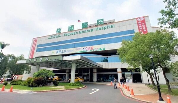 衛福部醫福會宣布,26家部立醫院決定明年起,配合公務員調薪政策,全面調升護理人員薪資4%。圖/聯合報系資料照片