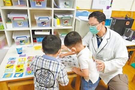 目前高雄市人口數共273.76萬人,高市府研考會委託中華經濟研究院針對高雄人口研究分析,推估10年後高雄市人口總數恐不足260萬人。(本報資料照片)