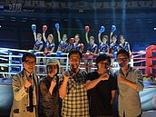 九把刀新片巨蛋拍攝　吳志揚探班力挺