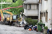 大直坍塌損鄰鑑定稱「與基泰無直接相關」 　議員批：看不下去