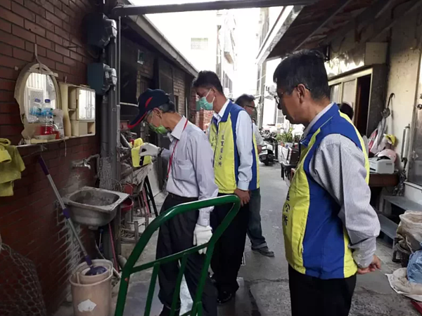 台南市今天新增本土登革熱112例,累積2萬196例,防疫重心由疫情熱區轉至暖區。圖/南市衛生局提供