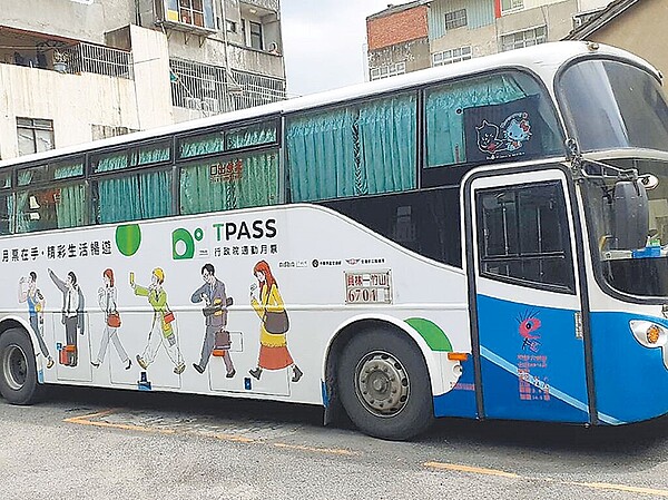 699元彰化定期票及999元中彰投苗跨城際定期票,使用人數逐月增加。圖/彰化縣政府提供