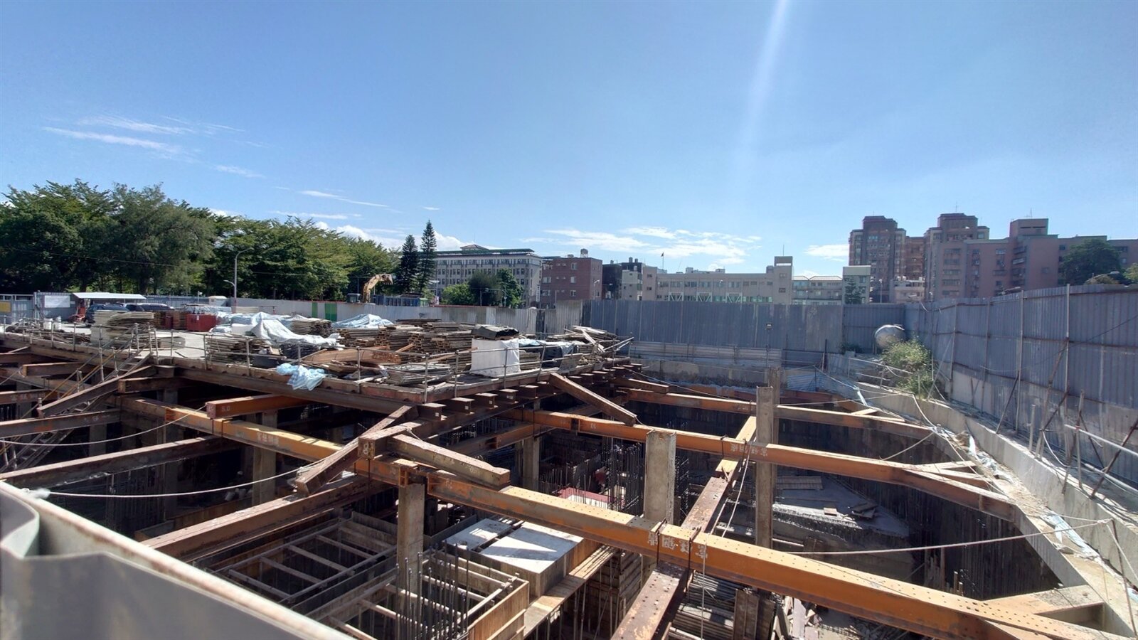 明駝好室社宅 後年10月完工 苗栗縣首批社宅「明駝好室」規畫107戶，預計2025年10月中旬完工。記者范榮達／攝影 