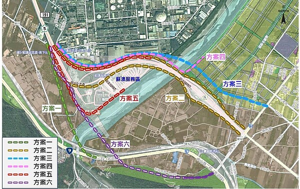 宜蘭縣府今年6月再次會勘國5側車道延伸蘇澳,提出方案五與方案六,縣府屬意方案六,可以和高公局「國5銜接蘇花改」計畫搭配。圖/宜蘭縣府提供