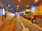 過港隧道2天4起車禍　1人擦傷