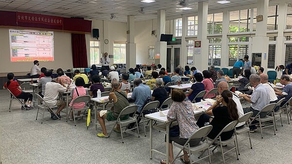 坪數有漏小心吃虧!陽台補登「5步驟」看這 永慶「陽台補登公益講座」目前已累計多達250場次、7千多人參與,更有單場突破百人響應。圖/永慶房產集團提供