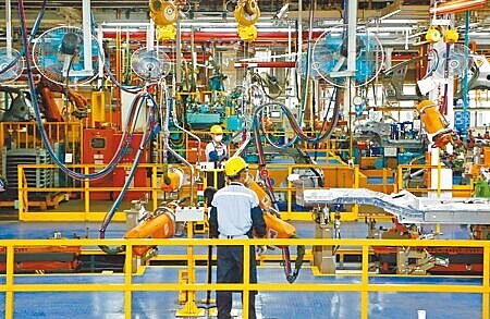 製造業產值連續4季負成長,不過富邦金表示,台灣景氣最壞的情況已過,對於未來審慎樂觀。(本報資料照片)