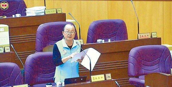 桃園市議員游吾和17日於總質詢時批評,航空城開發計畫的拆遷補償評點長年維持14.7,攸關財產問題才導致航空城住戶抗爭。圖/取自桃園市議會直播