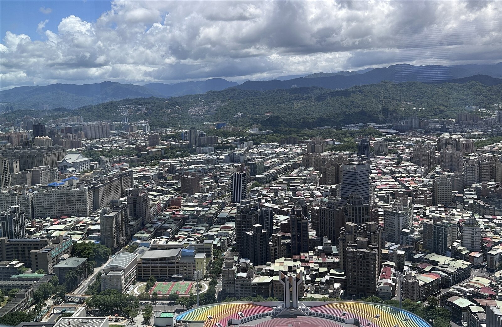 新北市為推動板橋、三重、新莊、中永和等9處都更,先前啟動土管計畫變更,提高基準容積率,昨都委會審議通過,預計年底程序完成。記者張曼蘋/攝影