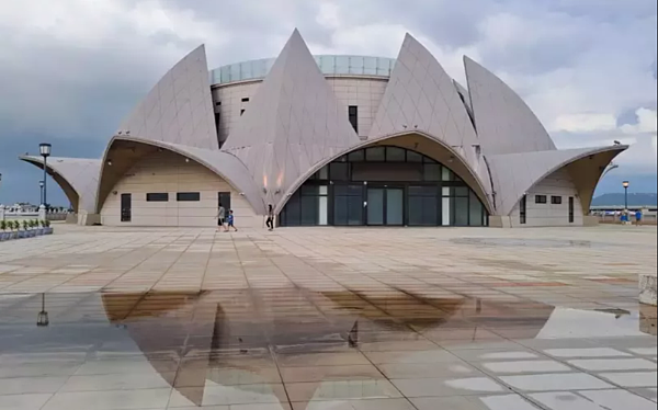 台中市第一選區立委參選人劉燈鐘提出成立「大安海洋休閒區」政見,期盼能發揮當地海洋環境特色和優勢。圖/劉燈鐘提供