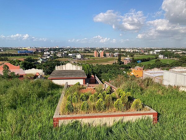 桃園市政府召開「未來城市空間發展會報」，將「公墓活化」議題納入議程，優先進行大溪第8公墓、龜山第1公墓與平鎮第9公墓等3處公墓用地實質檢討。圖／桃園市都發局提供