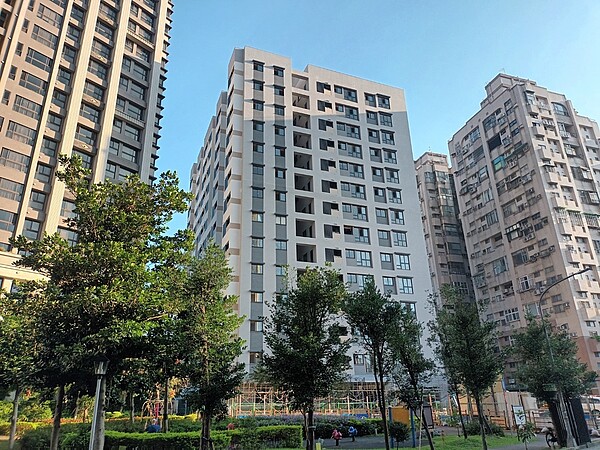 新北市新店區民安段青年社會住宅建築外觀。圖/新北城鄉局提供