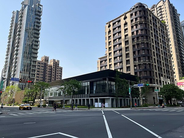 因有多筆單價80萬元以上的預售屋成交,板橋第3季成交均價較上季上漲10%。圖/新北市政府地政局提供