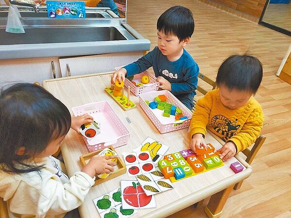 配合政府喊出「0到6歲國家養」,財政部有望將幼兒學前特別扣除額年紀從5歲提高至6歲。(新北市勞工局提供)