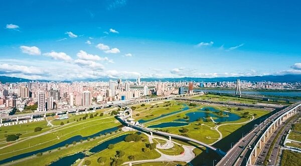 新北市地政局今發布第三季預售屋實價登錄共4192件，總成交金額759.9億元，其中三重區申報件數980件、成交總金額203.3億元為全市之冠，且已連續四季奪冠。圖／聯合資料照片
