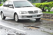 豪雨灌全台　台南道路現坑洞