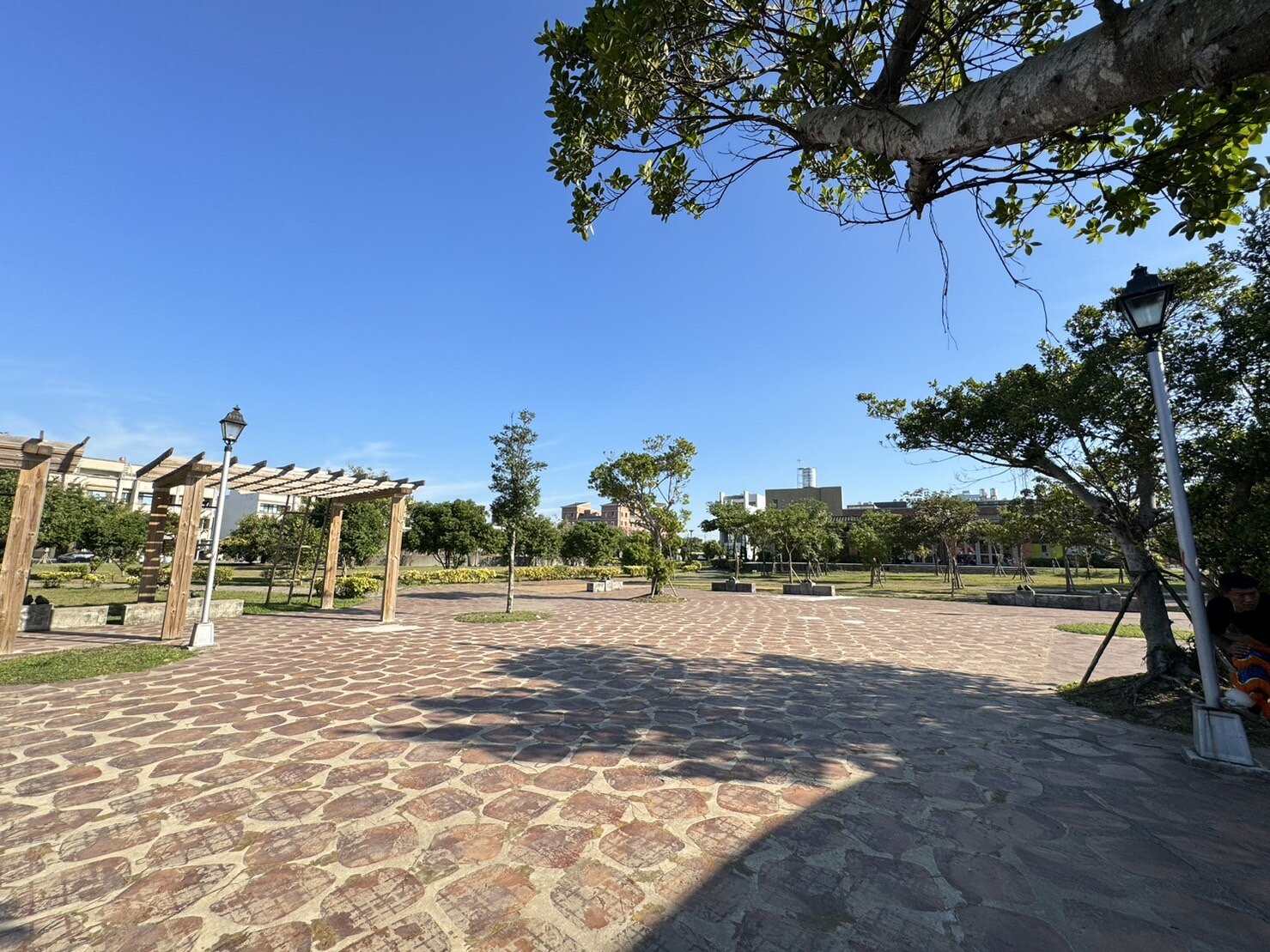 新竹縣湖口鄉首座特色公園今天開工，由新竹縣政府與湖口鄉公所共同出資2500萬元，打造軍事風主題的特色公園。記者黃羿馨／攝影 