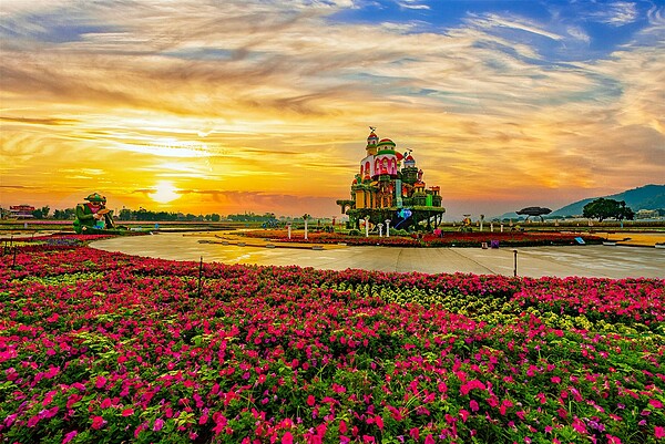 2023台中國際花毯節將於12月3日閉幕,提醒民眾把握最後一週。圖/台中觀旅局提供