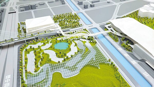 配合台中水湳經貿園區相關開發,台中市府規畫在綠美圖、國際會展中心及轉運站周邊設置立體人行廊道,但目前相關設計及推動期程仍未具體。圖為水湳經貿園區廊道模擬圖。(台中市府提供/林欣儀台中傳真)