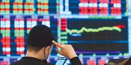 投信法人建議,選前陸續布局台股,尤其適度配置爆發力強的中小型股,更能掌握台股後續上漲的契機。圖∕本報資料照片