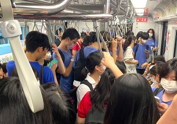 台中捷運獲得民眾支持，運量穩定成長。圖／台中捷運公司提供