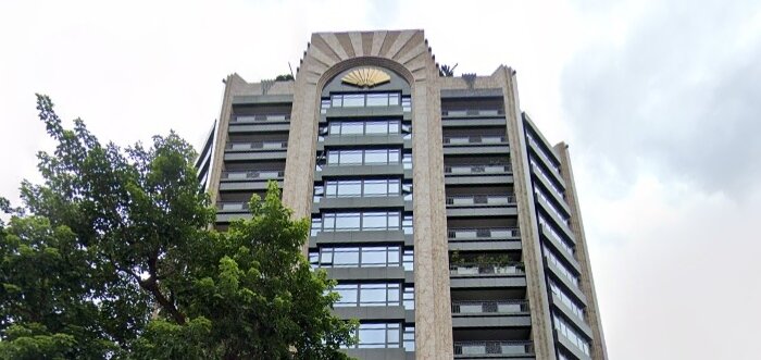 ▼黃崇仁2015年,以市價約6折買進文華苑300多坪豪宅,一度造成轟動。(示意圖/googlemap)