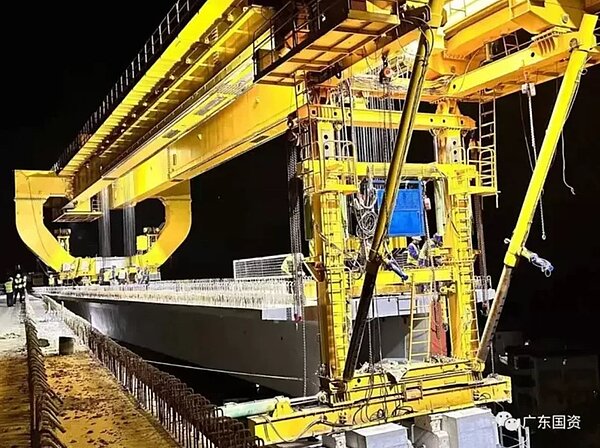 梅龍高鐵全線架梁工程施工完成。(取材廣東國資微信)