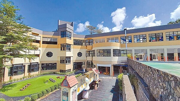 基隆市政府編列2.4億餘元,自今年起分5年逐步為全市國中小校舍推動防水、隔熱工程。圖為基隆市隆聖國小。(基隆市政府提供/張志康基隆傳真)