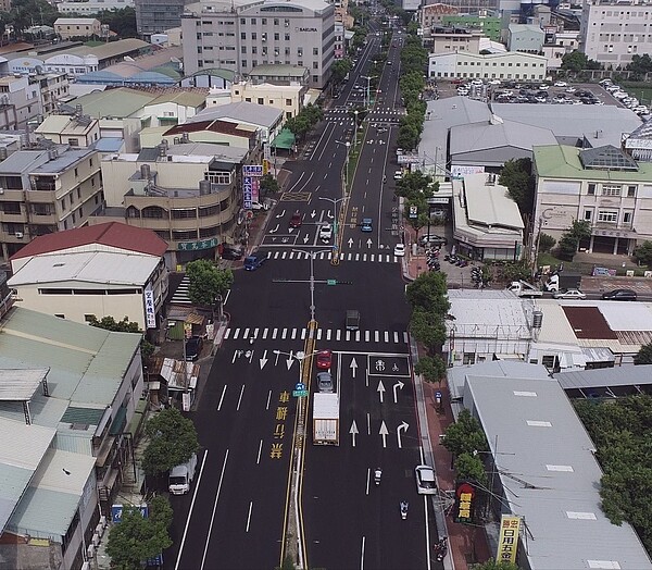 台中市112年度燙平公里數截至11月底累計長度已達105公里。圖／台中市政府提供