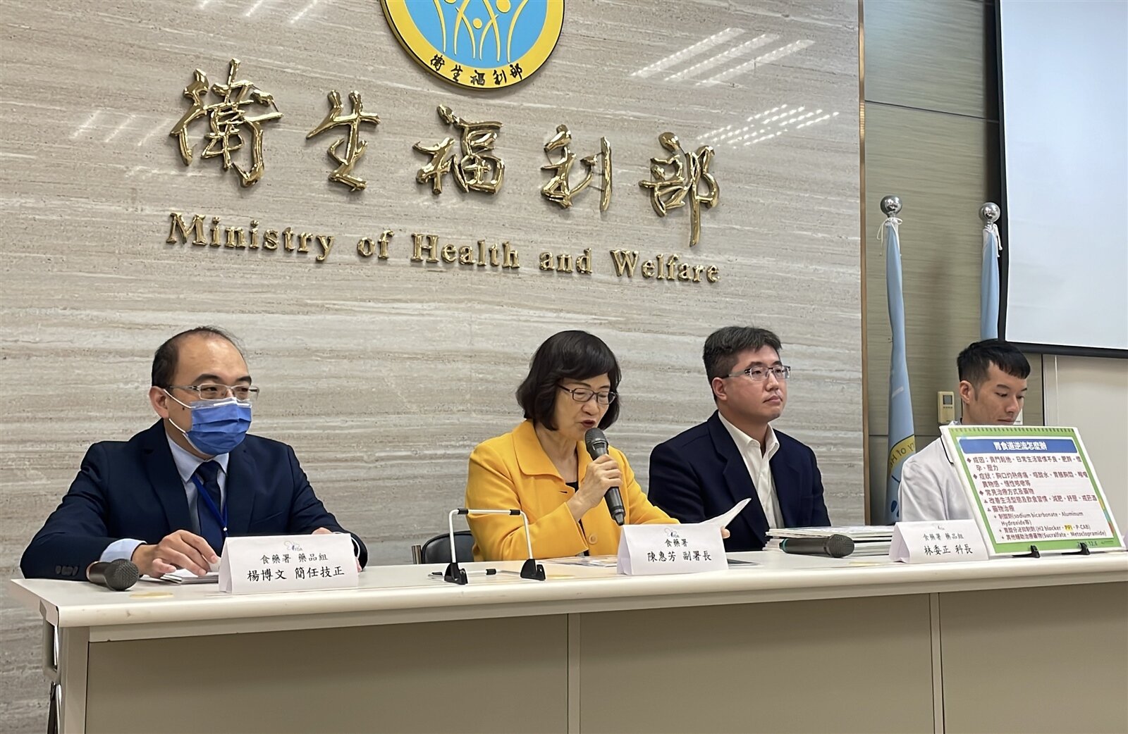 陳惠芳說,三餐飲食不正常,暴飲暴食、狼吞虎嚥,或是一吃飽就躺平,都可能導致胃食道逆流。記者賴昀岫/攝影