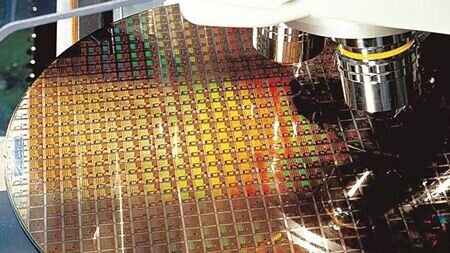 IDC預期,2024年半導體銷售市場將重回成長趨勢,年成長率將達到20%。圖∕本報資料照片