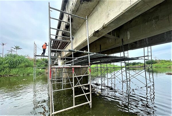 新竹縣橋梁維修率明年有望突破8成。圖/新竹縣工務局提供