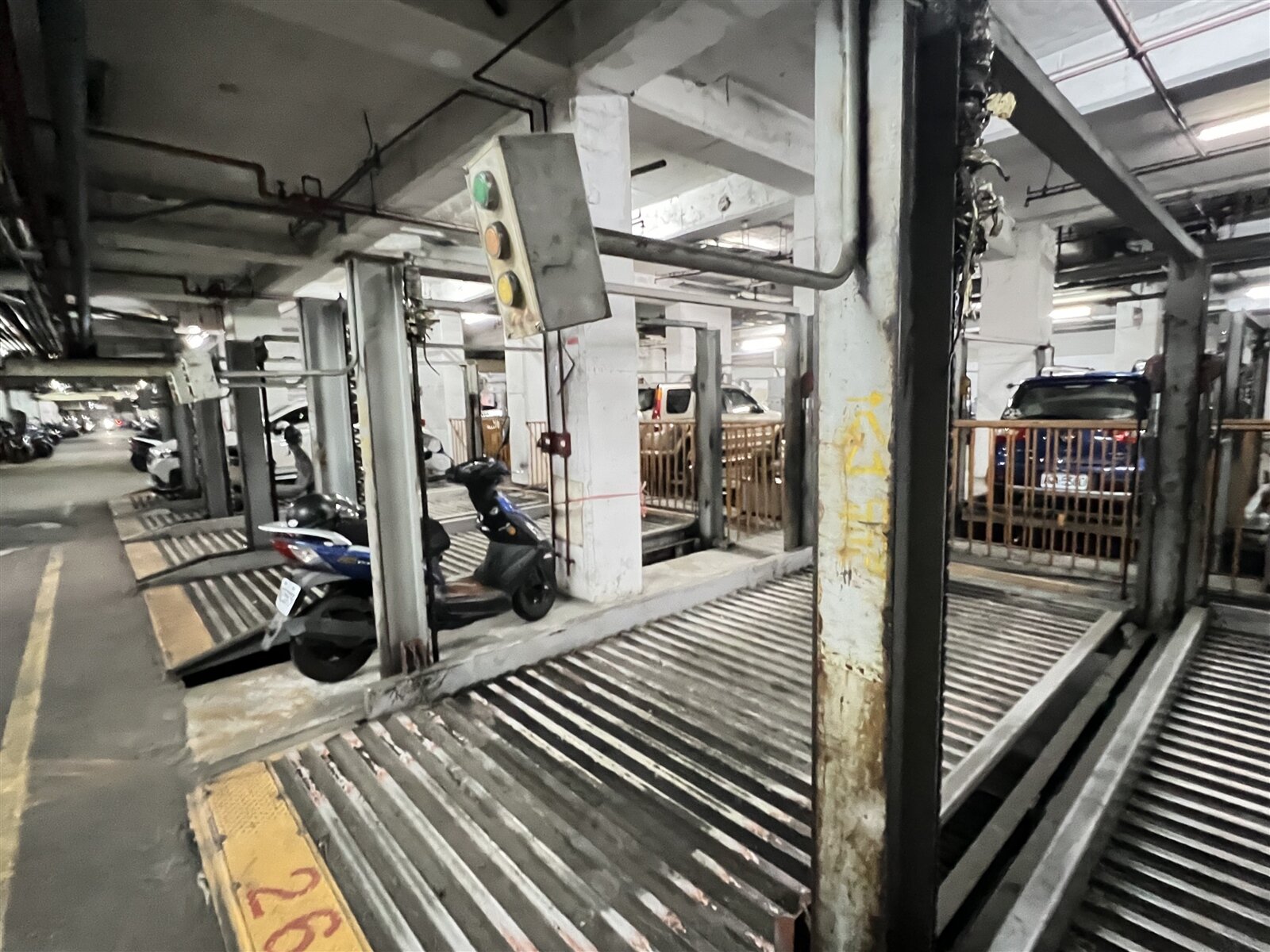 舊社區沒有預留充電設備,管委會擔心安全有疑慮,大多不同意設置充電樁。記者陳秋雲/攝影