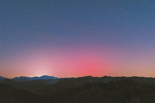 12月1日在北京拍攝到的極光。圖／北京傳真