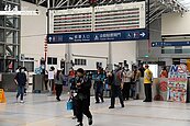 台鐵汐科「最恐怖車站」增中段出口　完工時間曝光
