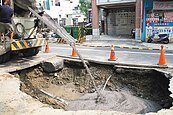 中山路陷大洞　民眾：不是第一次